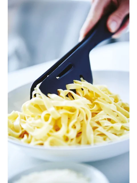 Tupperware Çok Amaçlı Maşa – Akıllı Tasarım, Pratik Kullanım